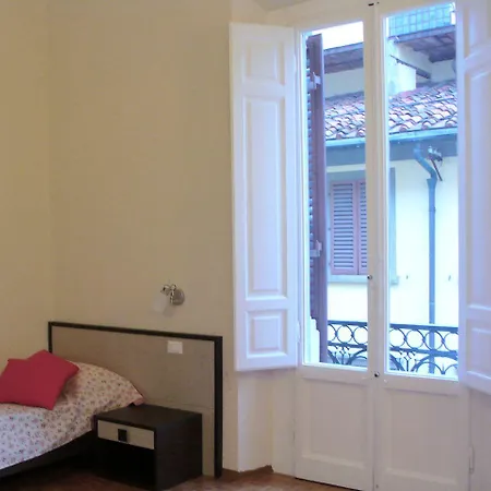 Bed & Breakfast Lady *